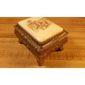 Vtg Holly Hobbie Footed Jewelry Box Japan